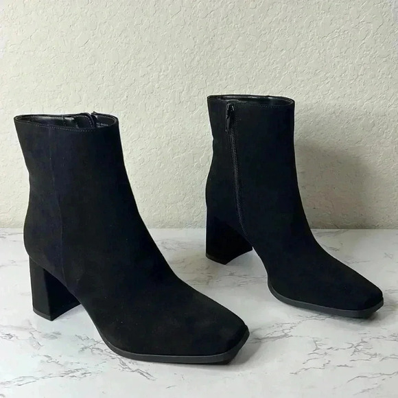 INC Dasha Womens Faux Suede Ankle Booties Size 5M - Picture 3 of 11